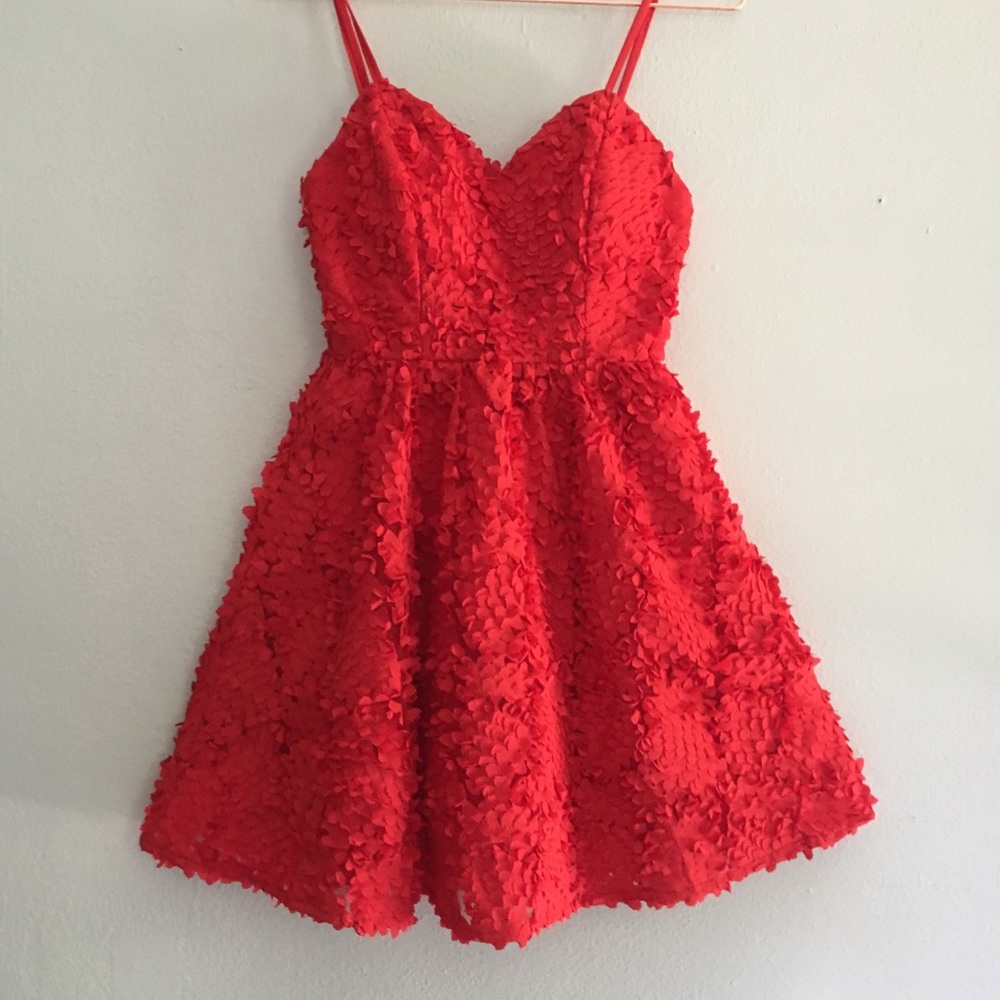 H&M Textured red mini party dress / Size 4
